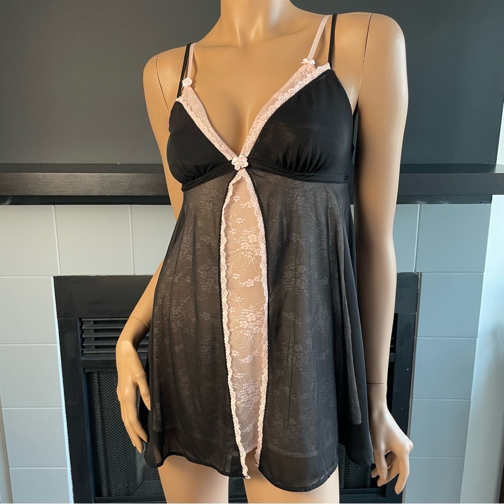 La Vie En Rose Pink & Black Lace Lingerie